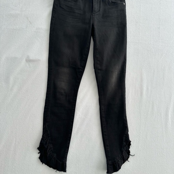 Joe's Jeans | The Icon Mid Rise Skinny Ankle size 24 ruffle Black - Picture 2 of 6